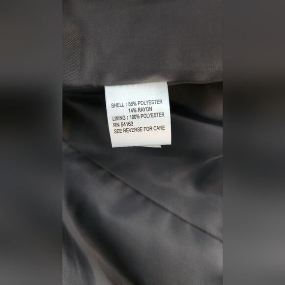 Calvin Klein Skirt Suit - Size 2 - Picture 5 of 11